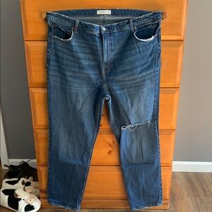 A&F womens 90’s straight ultra high rise jeans